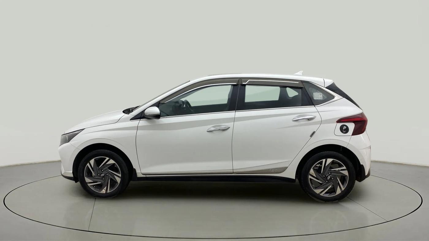 2023 Hyundai NEW I20 ASTA (O) 1.2 MT, CNG, Manual, 27,330 km, Left Side