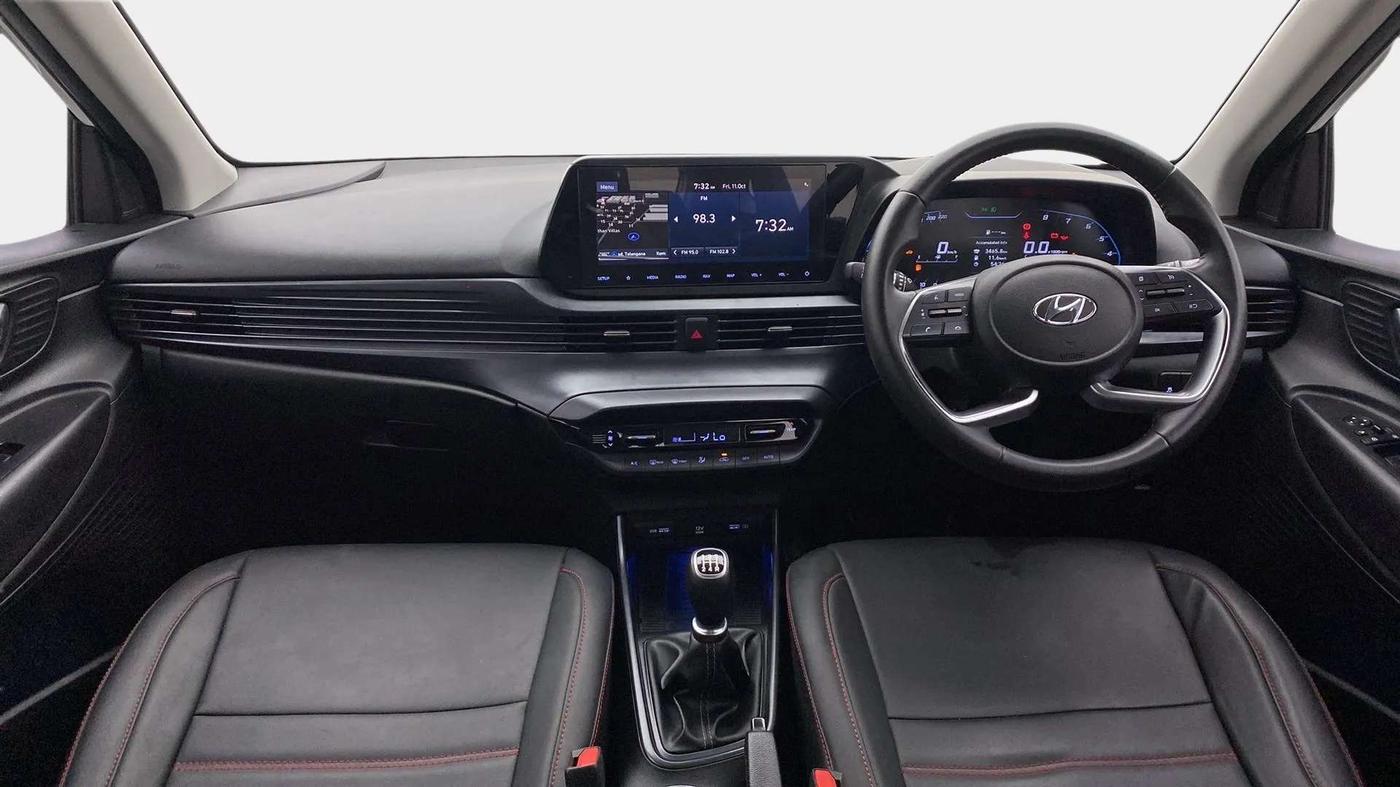 2023 Hyundai NEW I20 ASTA (O) 1.2 MT, CNG, Manual, 27,330 km, Dashboard