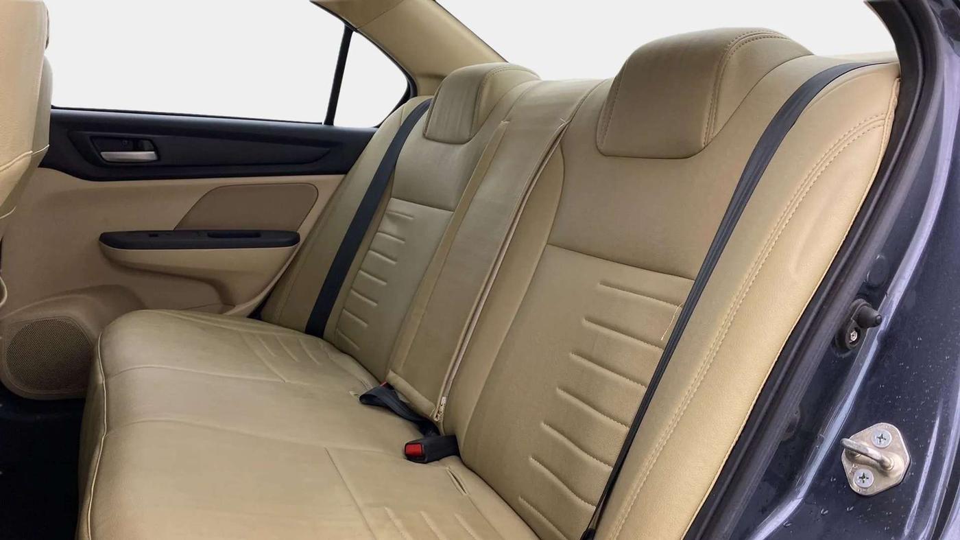 2024 Honda Amaze 1.2L I-VTEC VX CVT, Petrol, Automatic, 10,338 km, Right Side Rear Door Cabin