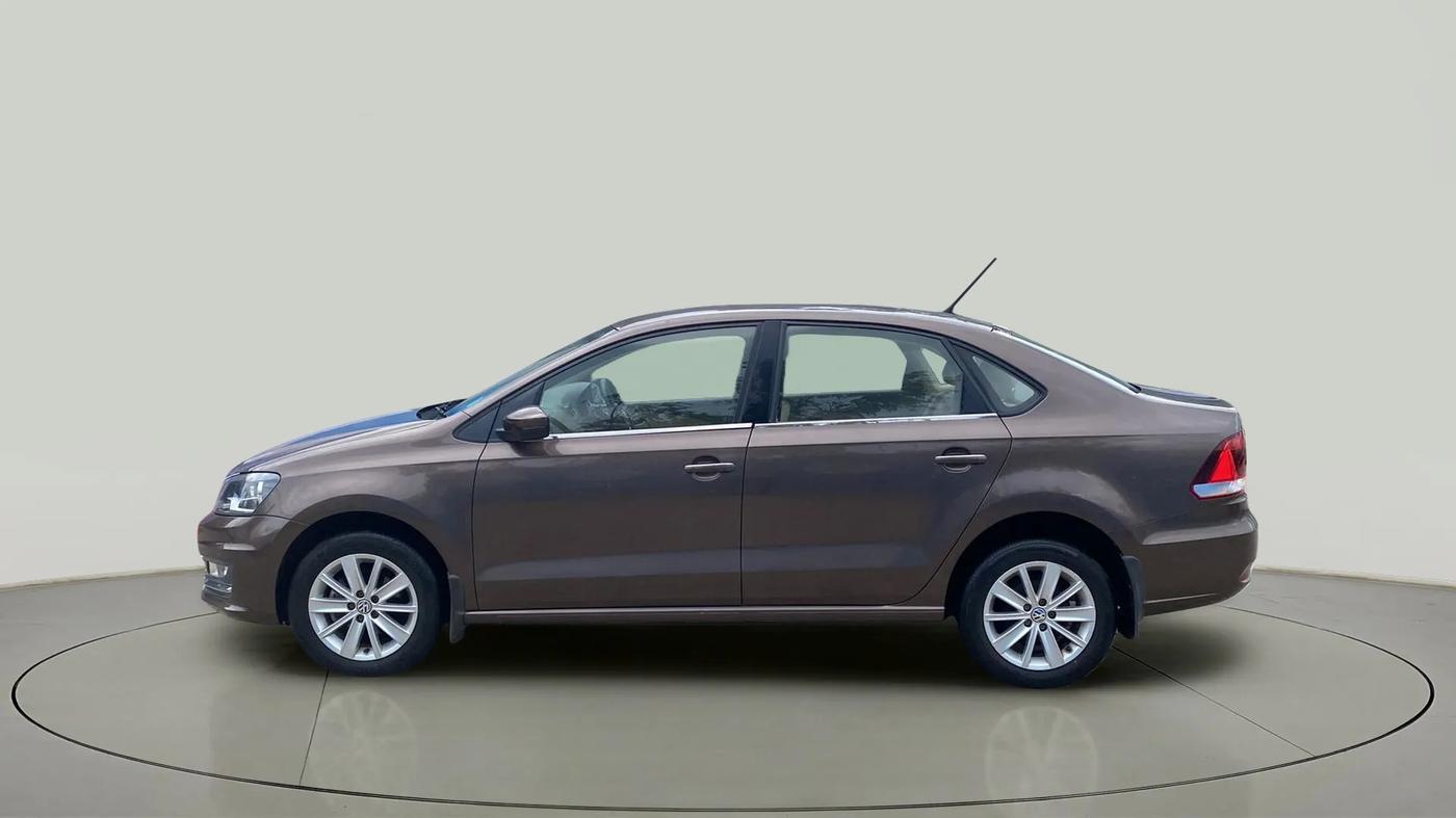 2015 Volkswagen Vento HIGHLINE 1.6 MPI, Petrol, Manual, 11,064 km, Left Side