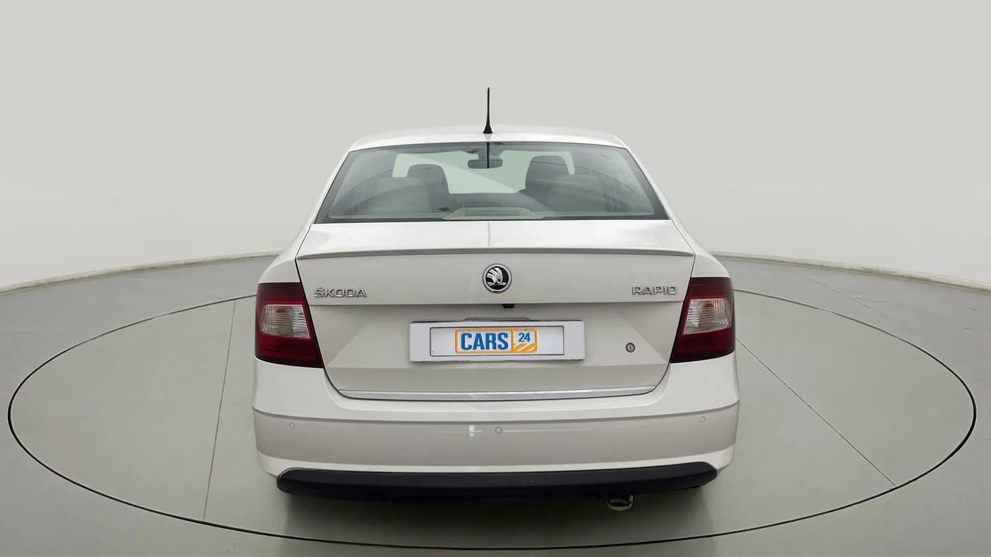 2019 Skoda Rapid STYLE 1.6 MPI AT, Petrol, Automatic, 48,873 km, Back/Rear