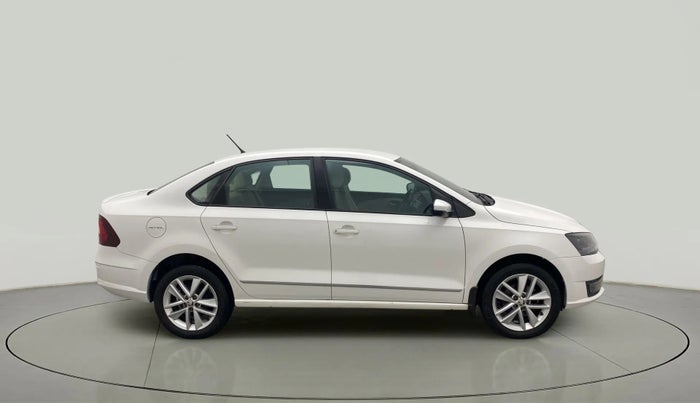 2019 Skoda Rapid STYLE 1.6 MPI AT, Petrol, Automatic, 48,873 km, Right Side View