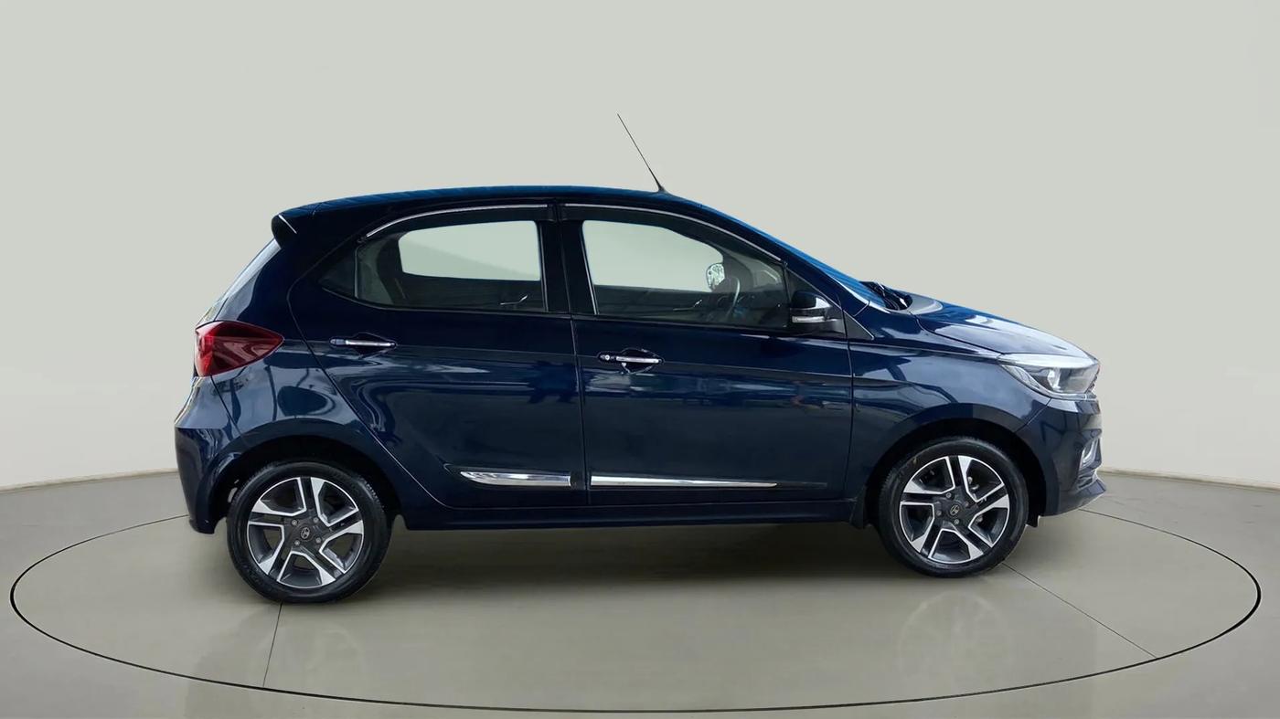 2023 Tata Tiago XZA PLUS PETROL, Petrol, Automatic, 15,140 km, Right Side View