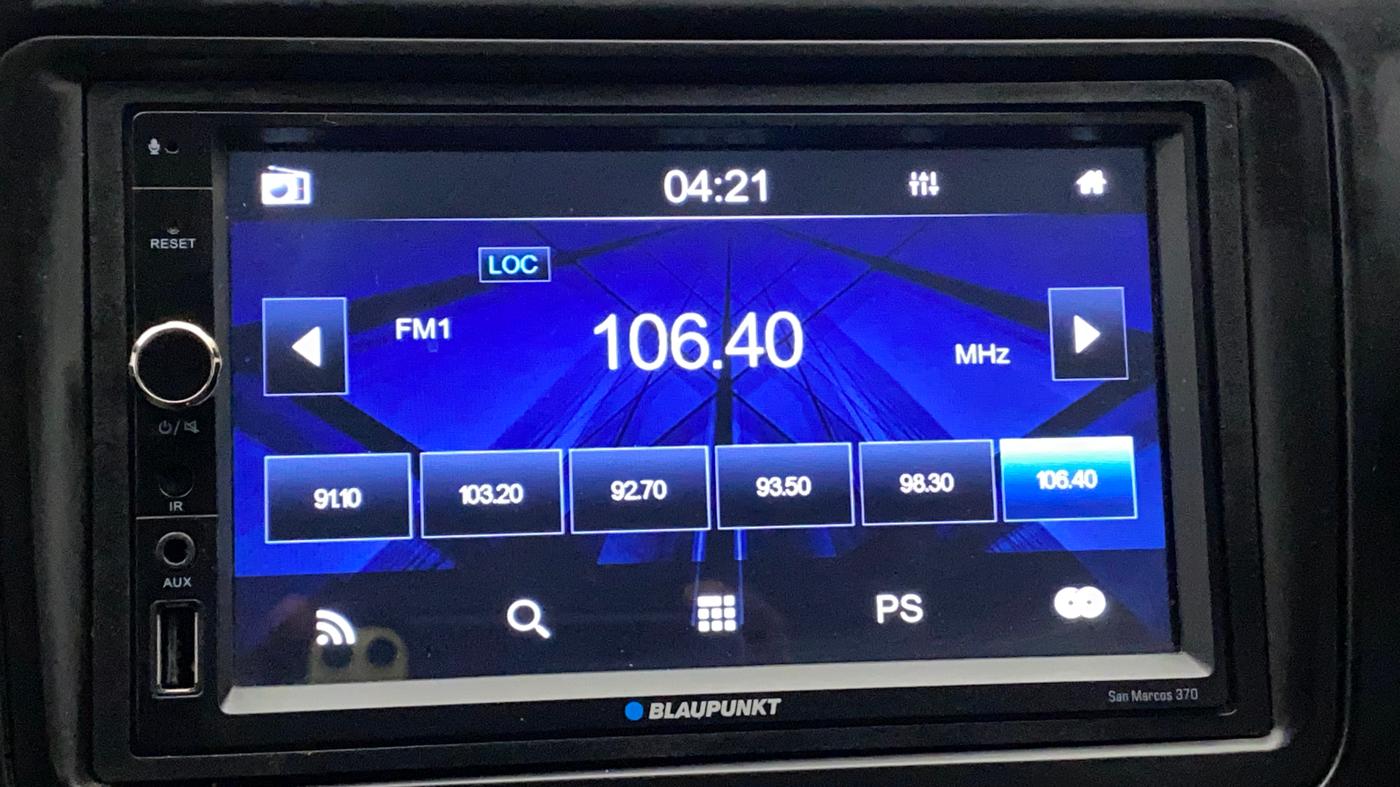 2021 Volkswagen Polo TRENDLINE 1.0L, Petrol, Manual, 26,721 km, Infotainment System