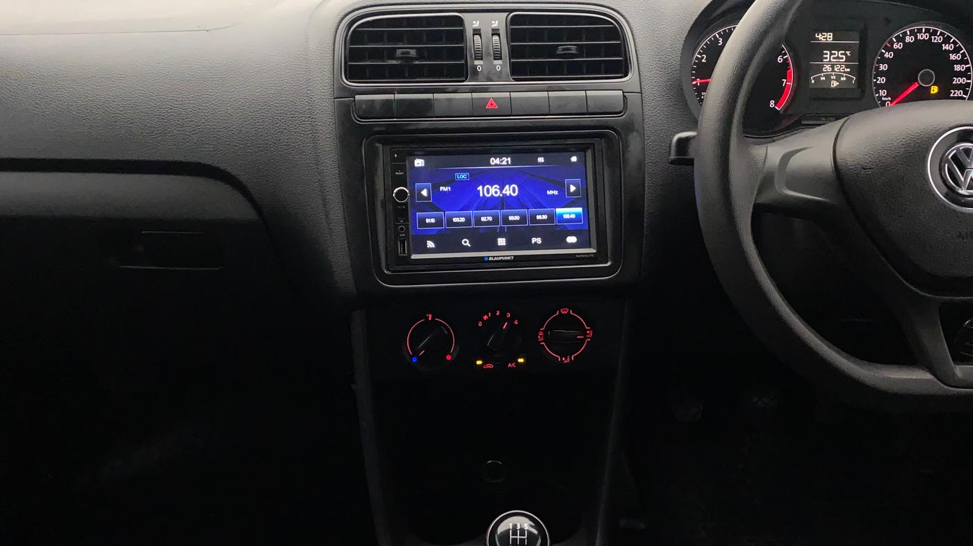 2021 Volkswagen Polo TRENDLINE 1.0L, Petrol, Manual, 26,721 km, Air Conditioner