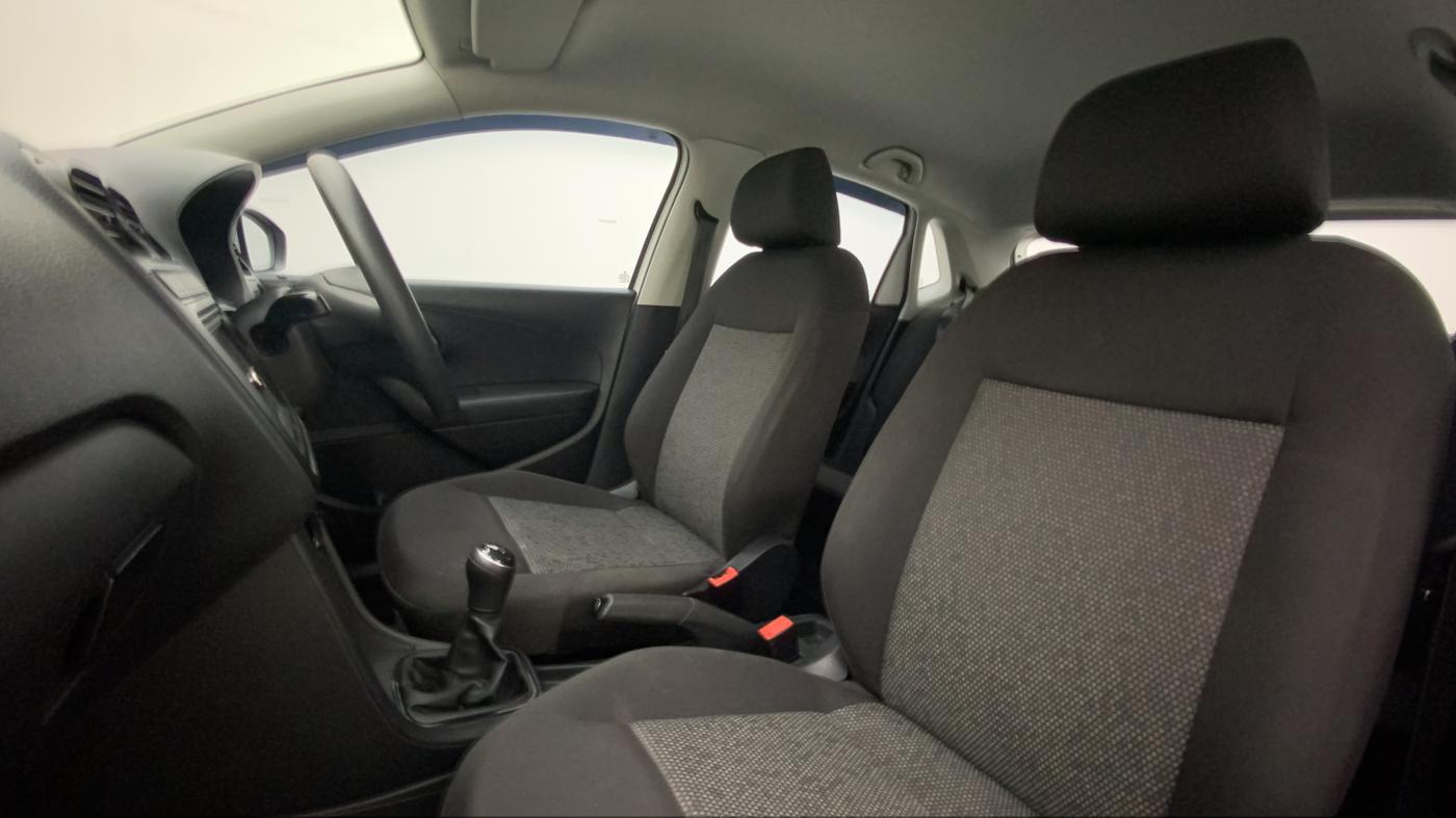 2021 Volkswagen Polo TRENDLINE 1.0L, Petrol, Manual, 26,721 km, Right Side Front Door Cabin