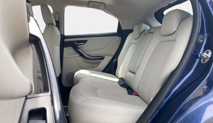 2022 Tata NEXON XZ PLUS PETROL SUNROOF, Petrol, Manual, 18,327 km, Right Side Rear Door Cabin