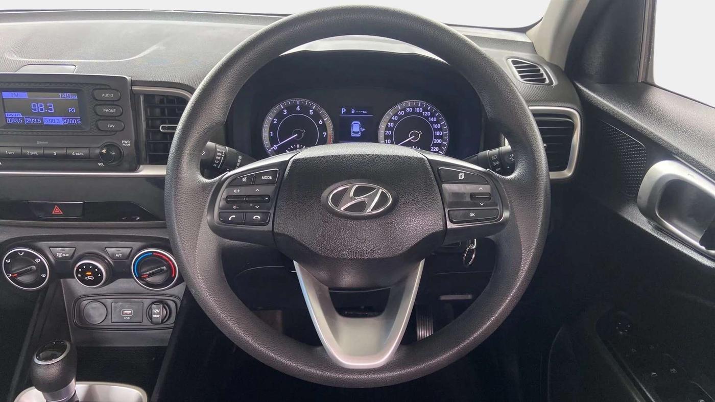 2019 Hyundai VENUE S 1.0 TURBO DCT, Petrol, Automatic, 15,186 km, Steering Wheel Close Up