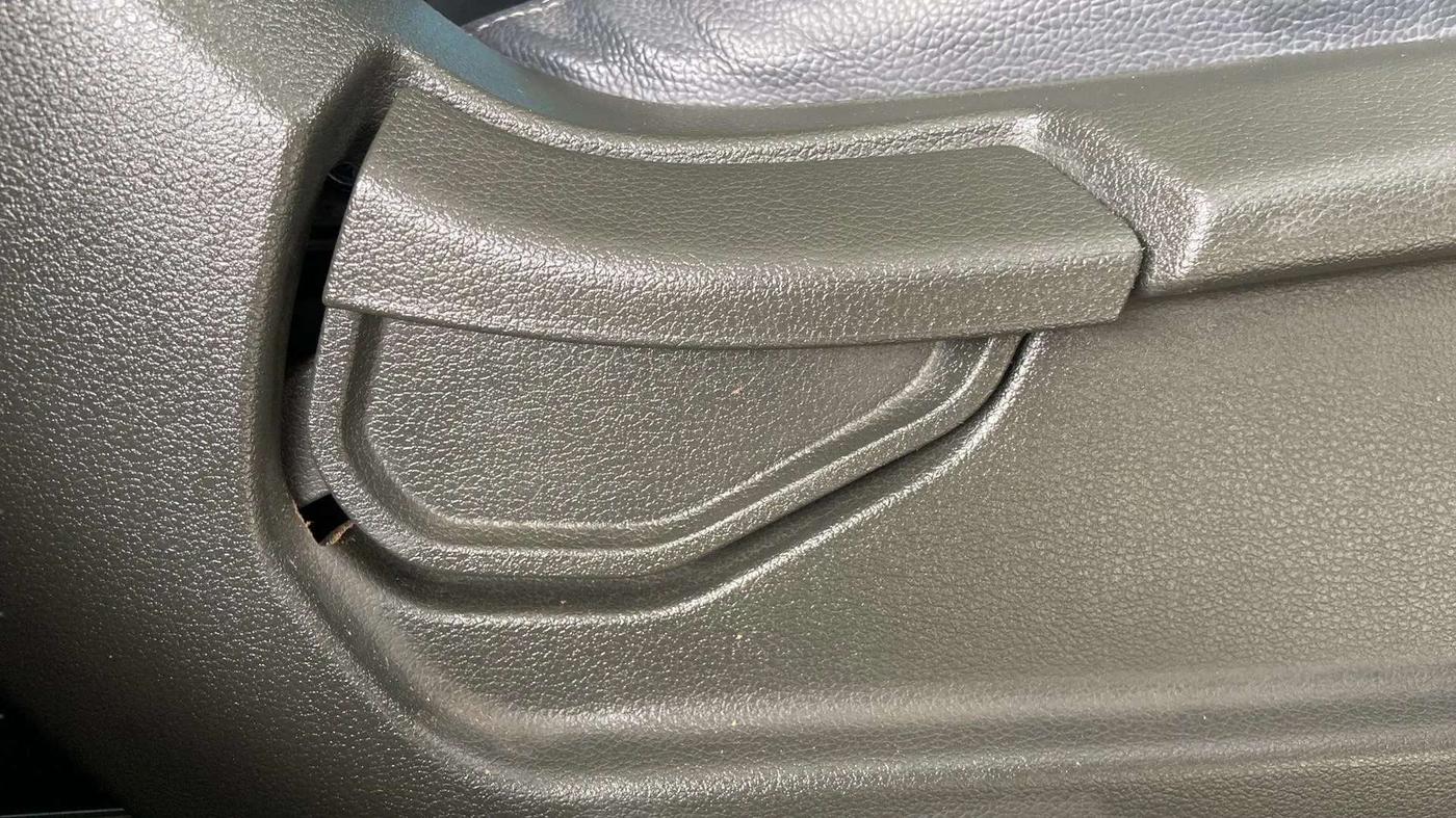2019 Hyundai VENUE S 1.0 TURBO DCT, Petrol, Automatic, 15,186 km, Driver Side Adjustment Panel