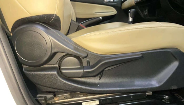 2021 Honda City 1.5L I-VTEC ZX CVT, Petrol, Automatic, 22,517 km, Driver Side Adjustment Panel