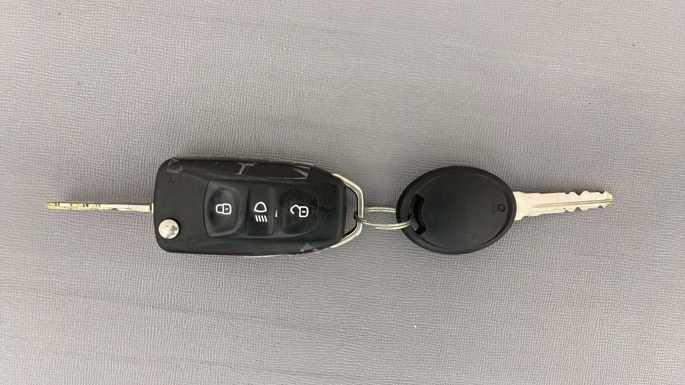 2017 Tata Tiago XZA PETROL, Petrol, Automatic, 68,989 km, Key Close Up