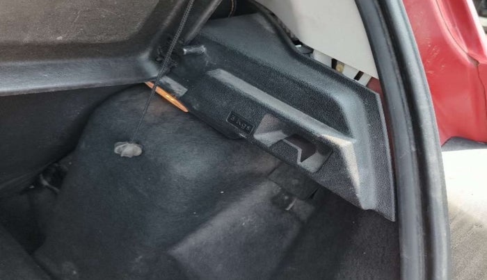 2017 Tata Tiago XZA PETROL, Petrol, Automatic, 68,989 km, Dicky (Boot door) - Trim lock has minor damage