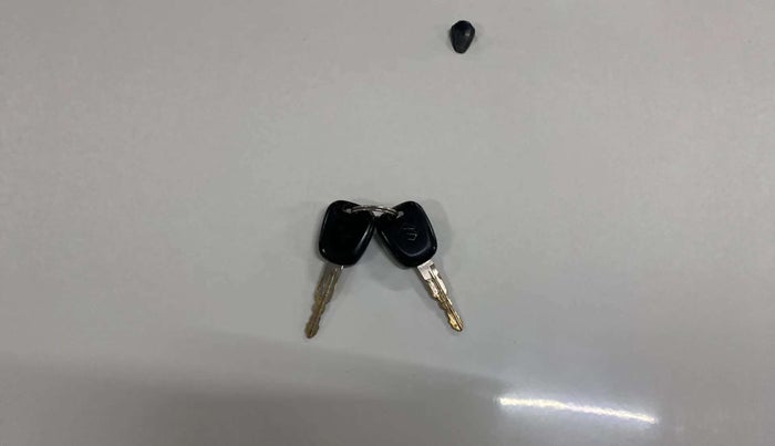 2017 Maruti Alto K10 VXI, Petrol, Manual, 50,596 km, Key Close Up