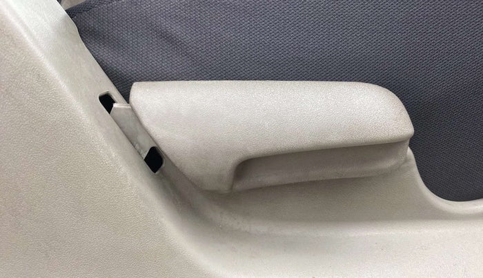 2014 Maruti Celerio VXI, Petrol, Manual, 64,498 km, Driver Side Adjustment Panel