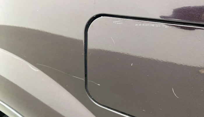 2017 Mahindra XUV500 W6, Diesel, Manual, 67,111 km, Left quarter panel - Slightly dented