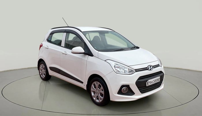 2016 Hyundai Grand i10 SPORTZ 1.2 KAPPA VTVT, Petrol, Manual, 64,738 km, Right Front Diagonal