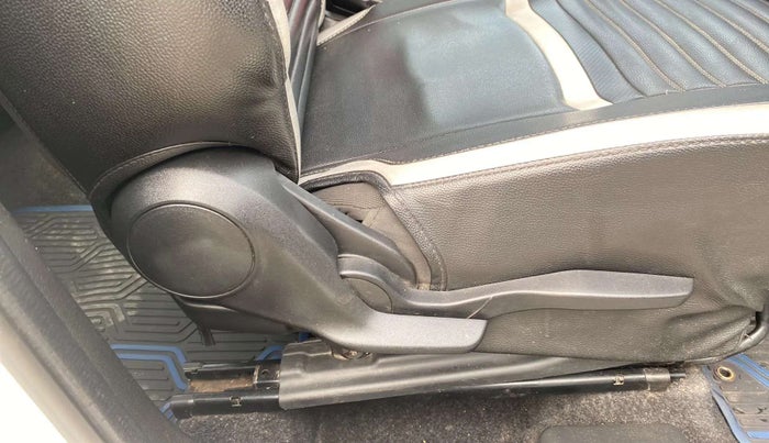 2020 Maruti Baleno ZETA PETROL 1.2, Petrol, Manual, 51,256 km, Driver Side Adjustment Panel