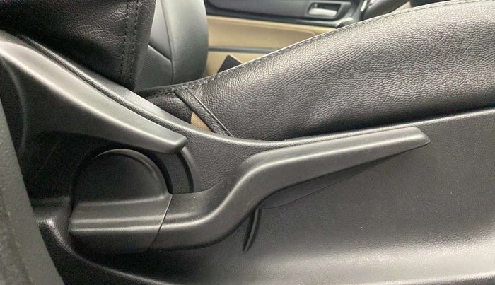 2019 Honda Amaze 1.2L I-VTEC VX, Petrol, Manual, 11,825 km, Driver Side Adjustment Panel