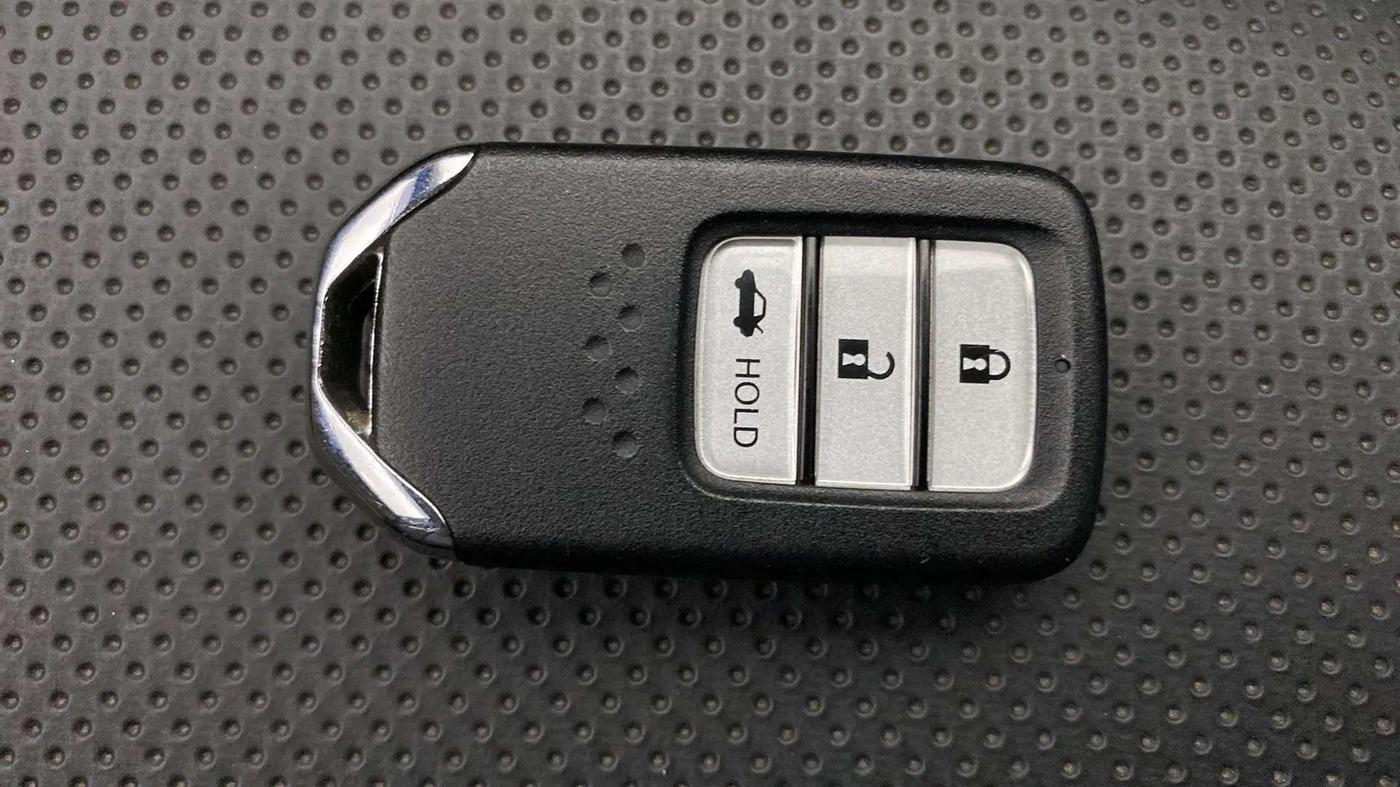 2019 Honda Amaze 1.2L I-VTEC VX, Petrol, Manual, 11,825 km, Key Close Up