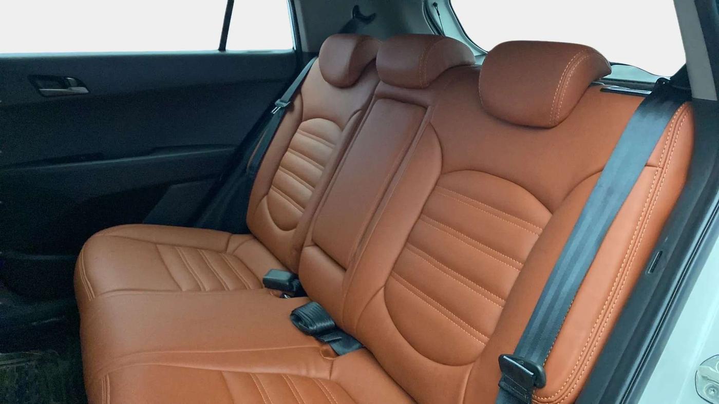 2017 Hyundai Creta SX PLUS AT 1.6 PETROL, Petrol, Automatic, 33,123 km, Right Side Rear Door Cabin