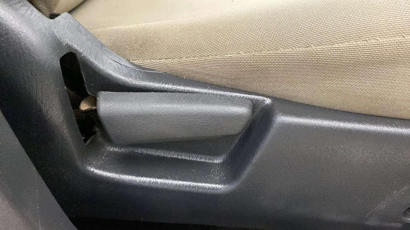 2017 Maruti Alto K10 VXI, Petrol, Manual, 79,115 km, Driver Side Adjustment Panel