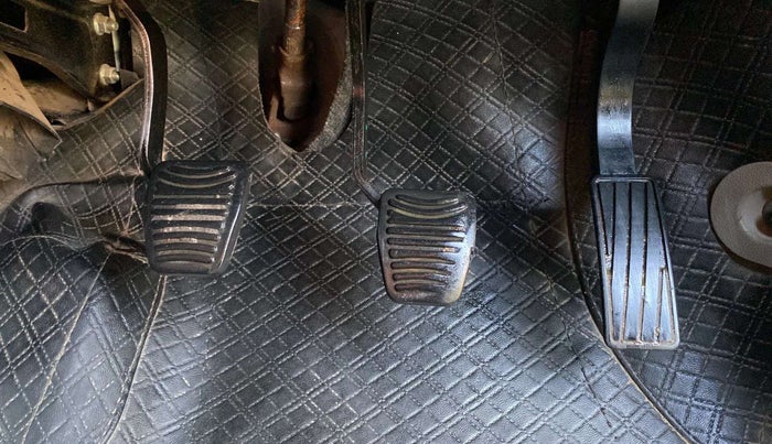 2017 Mahindra Kuv100 K6 PLUS D 6 STR, Diesel, Manual, 88,936 km, Pedals