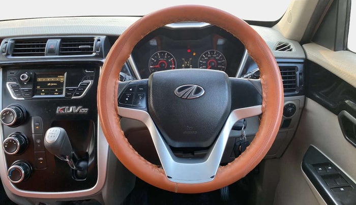 2017 Mahindra Kuv100 K6 PLUS D 6 STR, Diesel, Manual, 88,936 km, Steering Wheel Close Up