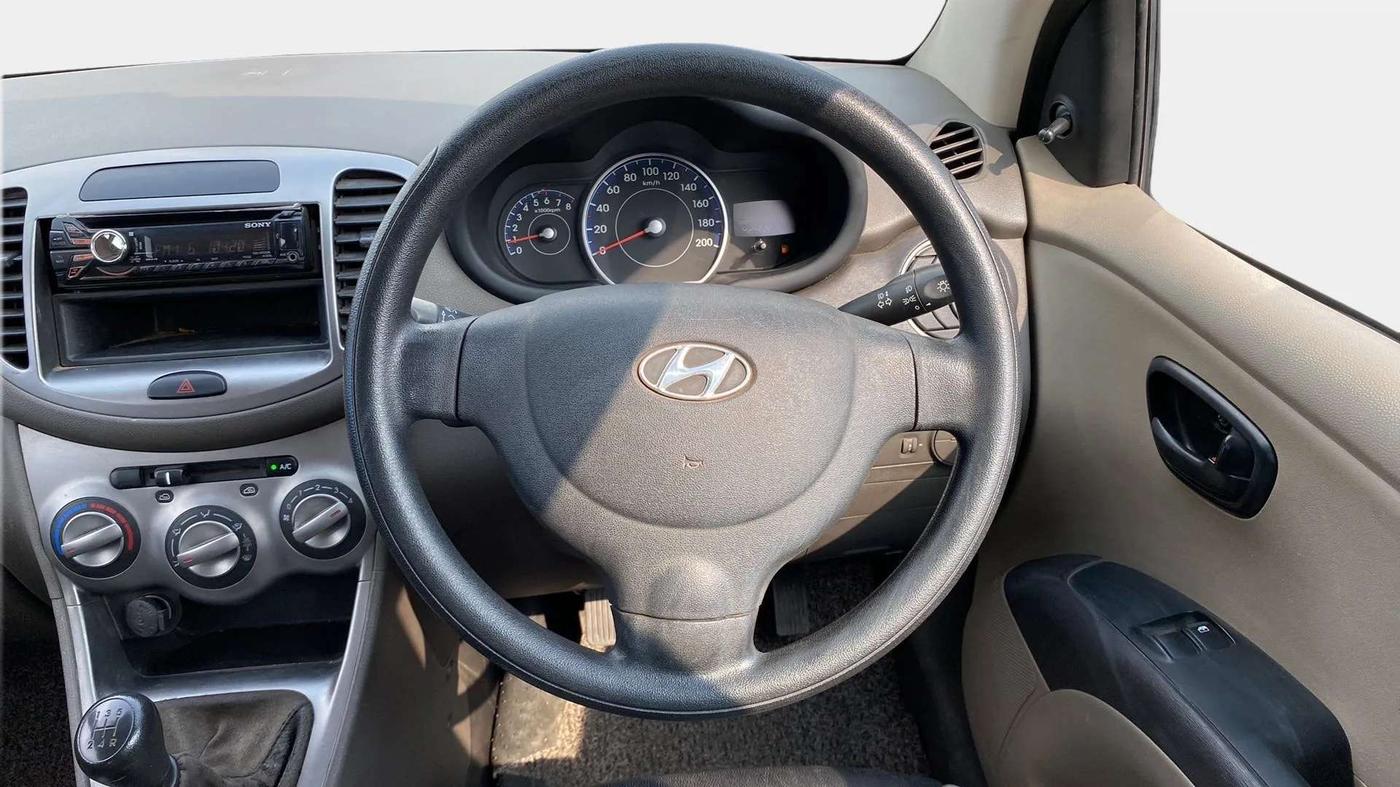 2013 Hyundai i10 ERA 1.1, Petrol, Manual, 42,544 km, Steering Wheel Close Up