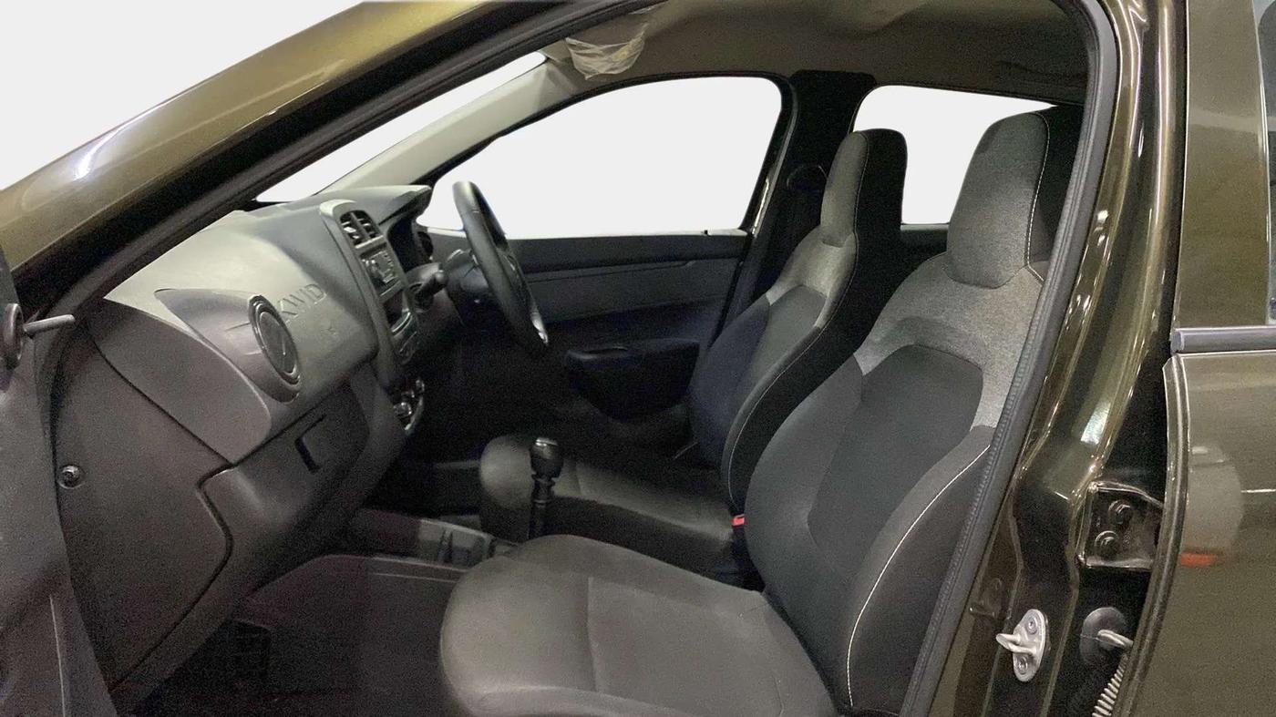 2023 Renault Kwid RXL 1.0 (O), Petrol, Manual, 3,965 km, Right Side Front Door Cabin