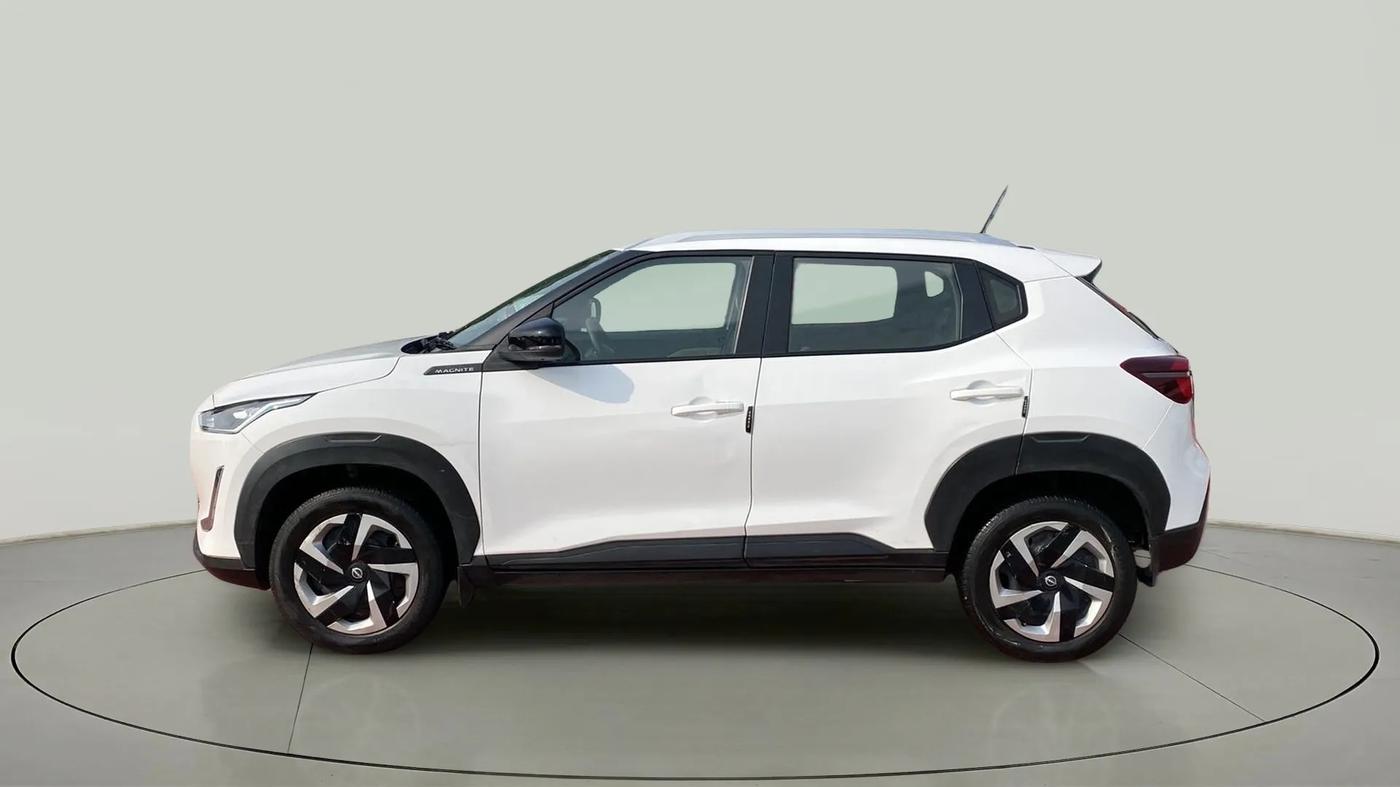 2021 Nissan MAGNITE XL, Petrol, Manual, 39,586 km, Left Side