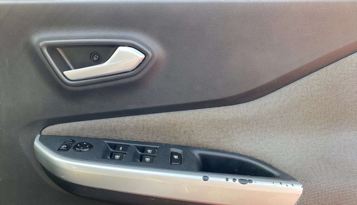 2021 Nissan MAGNITE XL, Petrol, Manual, 39,586 km, Driver Side Door Panels Control