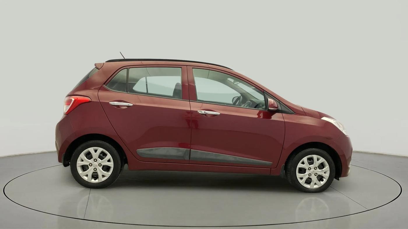 2014 Hyundai Grand i10 SPORTZ 1.2 KAPPA VTVT, Petrol, Manual, 49,743 km, Right Side View
