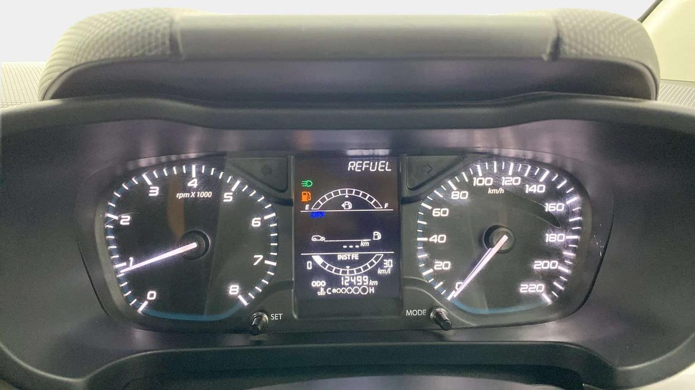 2023 Tata ALTROZ XZ PETROL, Petrol, Manual, 12,457 km, Odometer Image