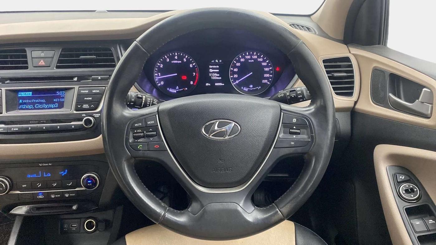 2015 Hyundai Elite i20 ASTA 1.2, Petrol, Manual, 89,547 km, Steering Wheel Close Up
