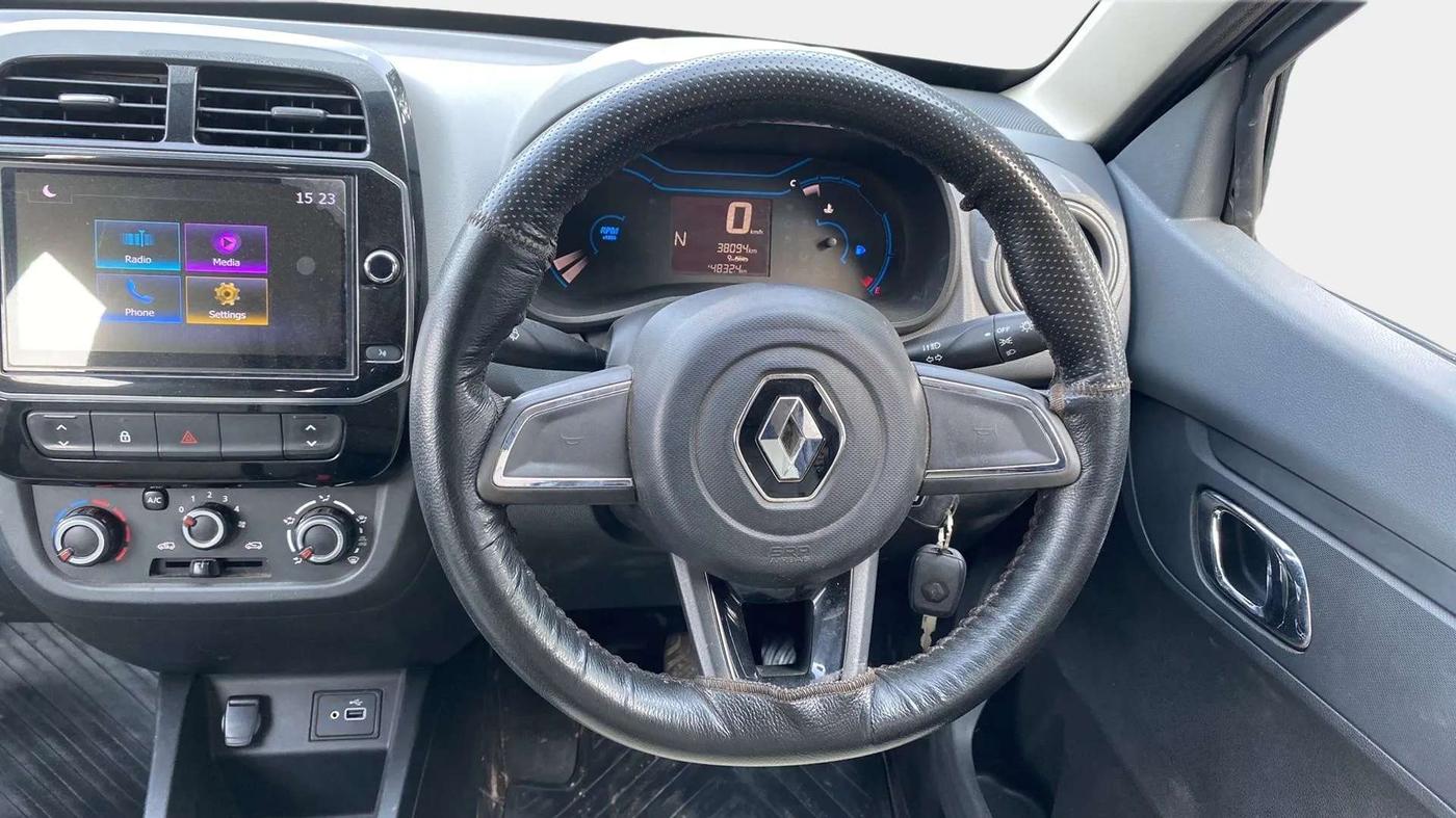 2019 Renault Kwid RXT 1.0 AMT (O), Petrol, Automatic, 38,097 km, Steering Wheel Close Up