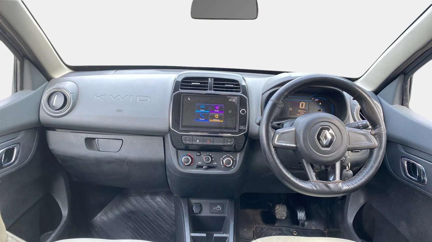 2019 Renault Kwid RXT 1.0 AMT (O), Petrol, Automatic, 38,097 km, Dashboard
