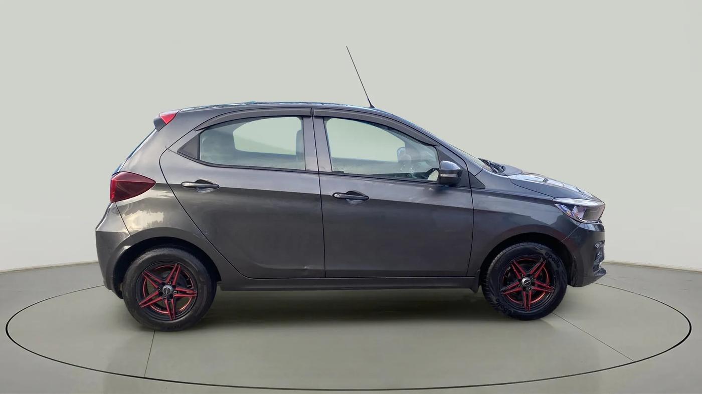 2020 Tata Tiago XT PETROL, Petrol, Manual, 52,222 km, Right Side