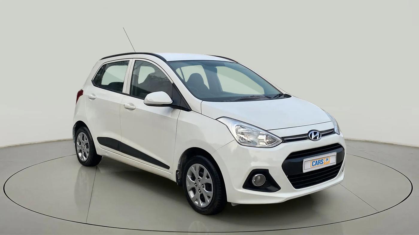 2016 Hyundai Grand i10 SPORTZ 1.2 KAPPA VTVT, Petrol, Manual, 31,700 km, SRP