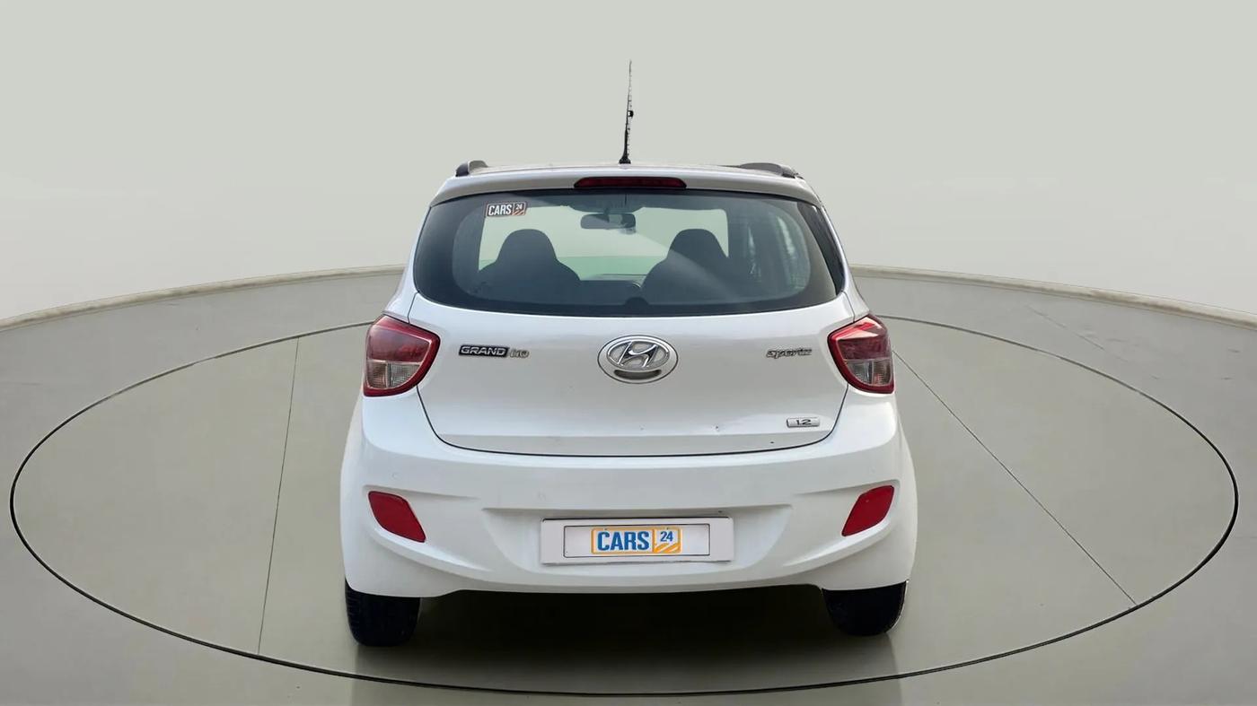 2016 Hyundai Grand i10 SPORTZ 1.2 KAPPA VTVT, Petrol, Manual, 31,700 km, Back/Rear