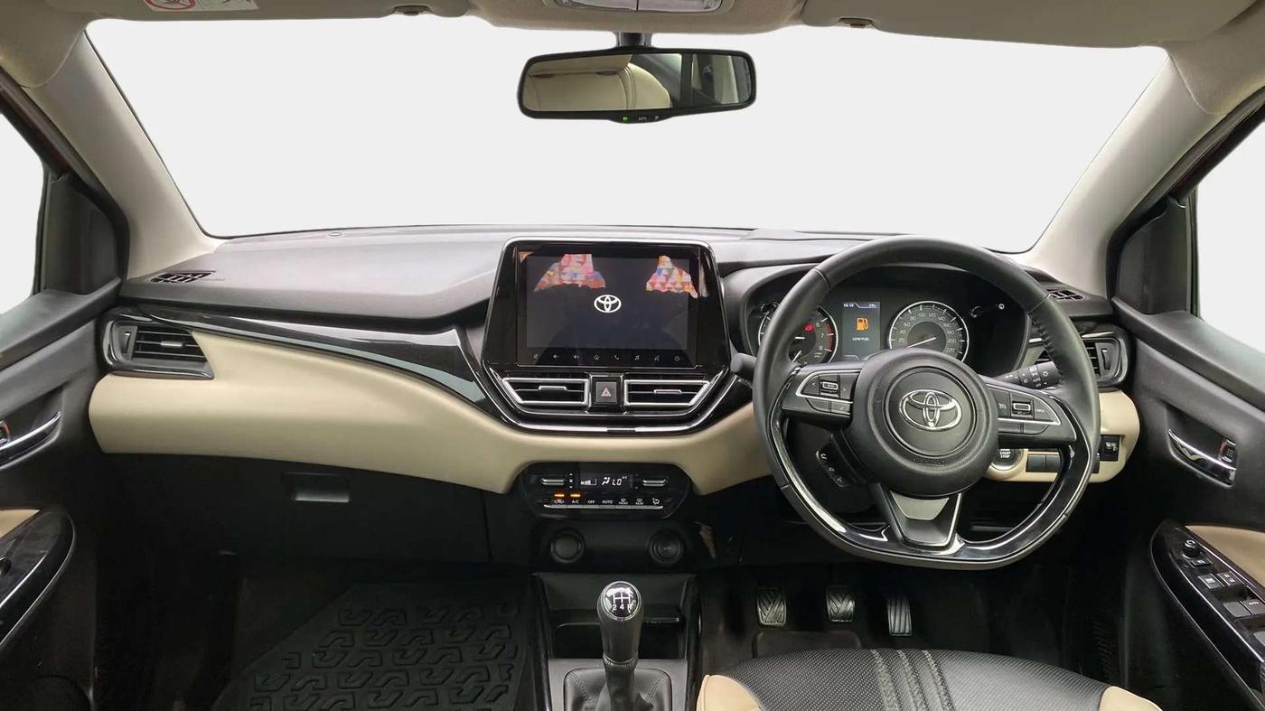2022 Toyota Glanza V, Petrol, Manual, 15,679 km, Dashboard