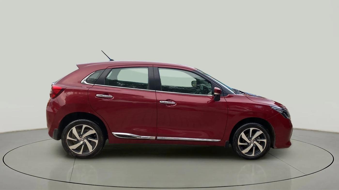 2022 Toyota Glanza V, Petrol, Manual, 15,679 km, Right Side
