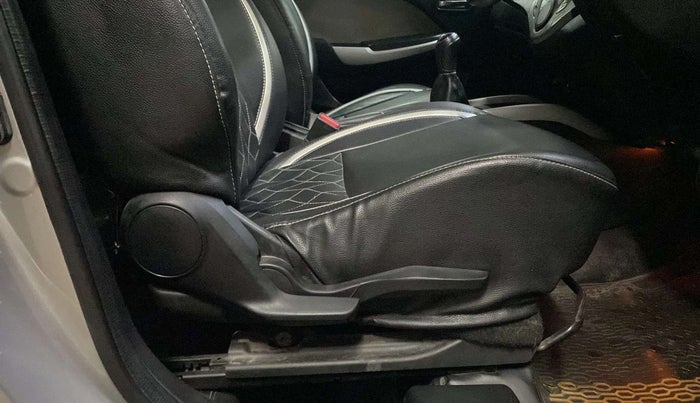 2017 Maruti Baleno ZETA PETROL 1.2, Petrol, Manual, 80,648 km, Driver Side Adjustment Panel