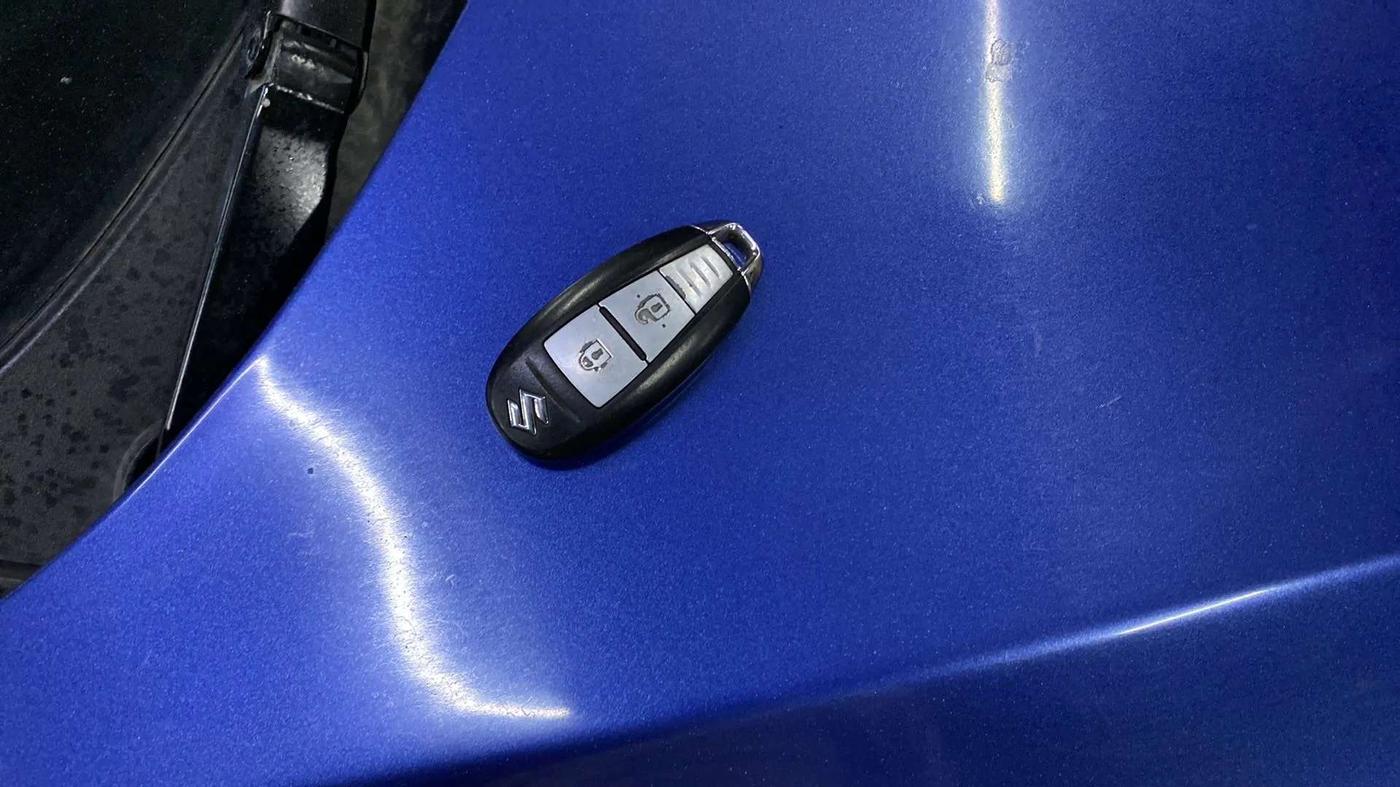 2016 Maruti Baleno ZETA PETROL 1.2, Petrol, Manual, 50,079 km, Key Close Up