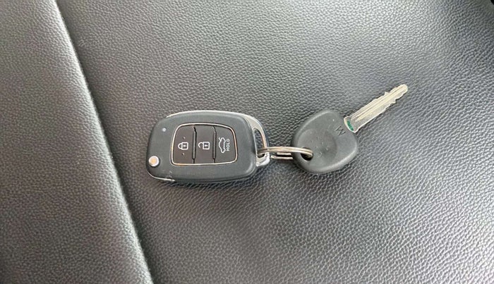 2024 Hyundai GRAND I10 NIOS SPORTZ AMT 1.2 KAPPA VTVT, Petrol, Automatic, 4,431 km, Key Close Up