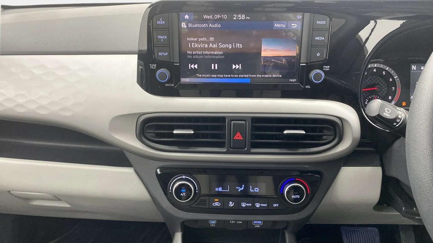 2024 Hyundai GRAND I10 NIOS SPORTZ AMT 1.2 KAPPA VTVT, Petrol, Automatic, 4,431 km, Air Conditioner