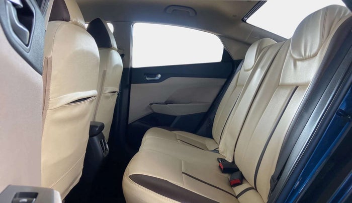 2019 Hyundai Verna 1.6 VTVT SX, Petrol, Manual, 70,211 km, Right Side Rear Door Cabin