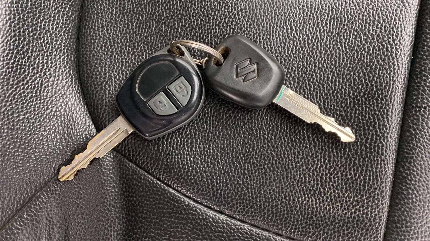 2018 Maruti Alto 800 VXI, Petrol, Manual, 39,274 km, Key Close Up