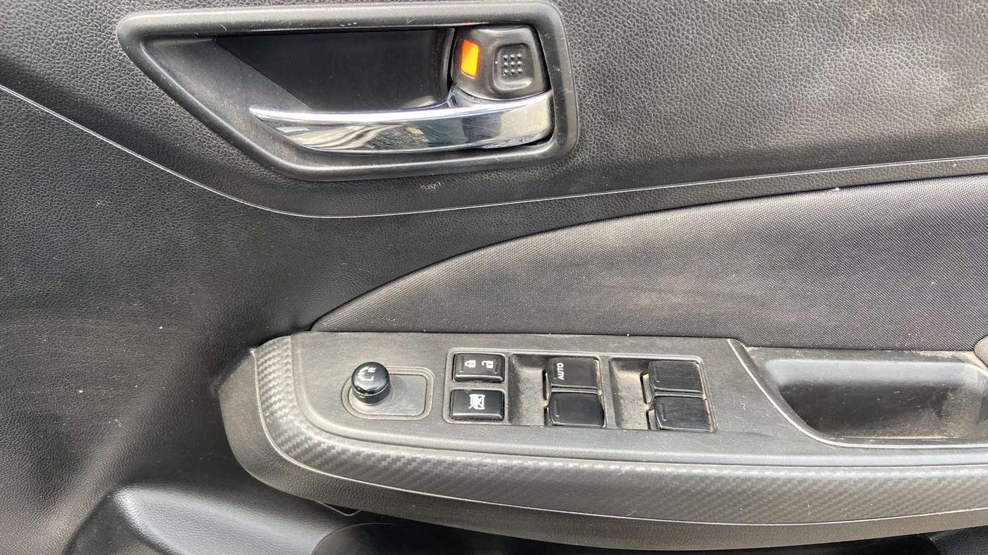 2021 Maruti Swift VXI, Petrol, Manual, 18,408 km, Driver Side Door Panels Control