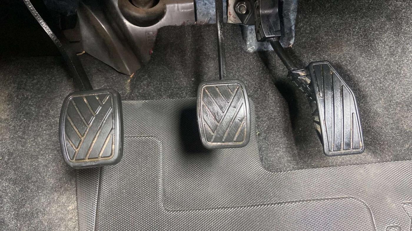 2021 Maruti Swift VXI, Petrol, Manual, 18,408 km, Pedals
