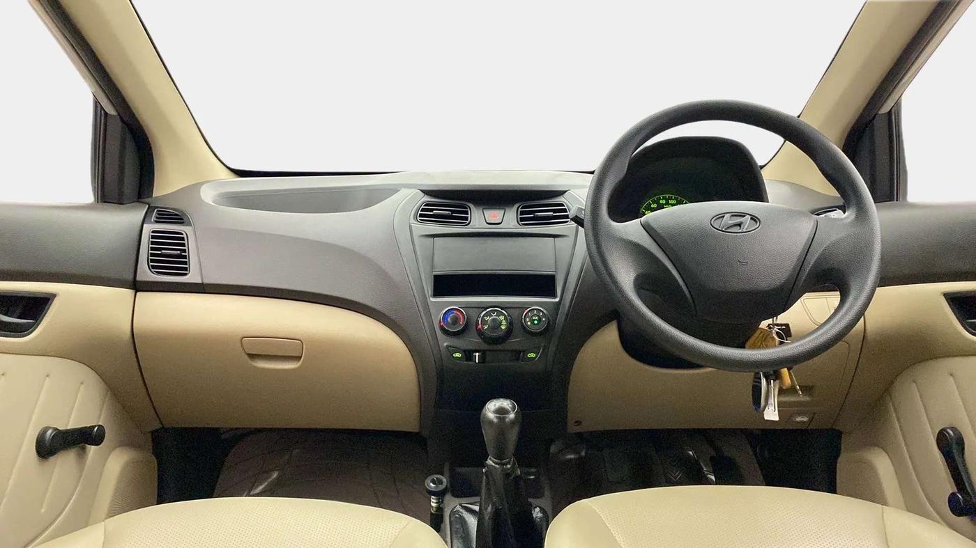 2018 Hyundai Eon D-LITE+, Petrol, Manual, 16,589 km, Dashboard